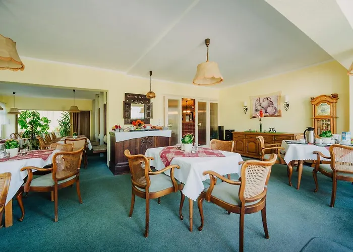 Πανσιόν Haus Vogelsang 3*